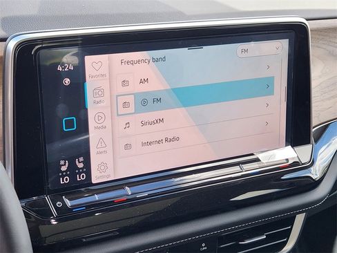 New 2025 Volkswagen Atlas SE image 9