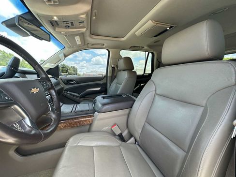 Used 2019 Chevrolet Tahoe Premier AWD/4WD image 10