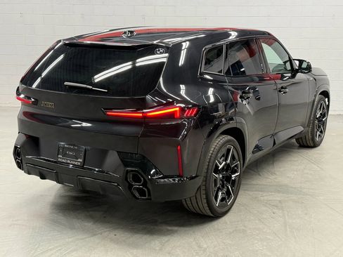 Used 2025 BMW XM Sport Utility 4D image 14