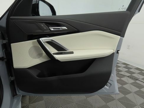 New 2026 BMW X2 xDrive28i w/ Technology Package image 24