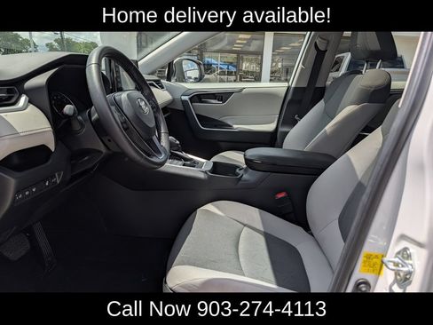 Used 2022 Toyota RAV4 XLE w/ Convenience Package AWD/4WD image 28