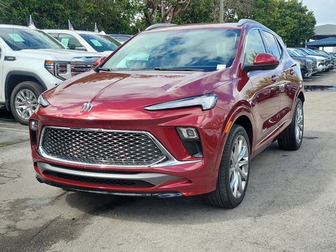 Used 2024 Buick Encore GX Avenir image 1