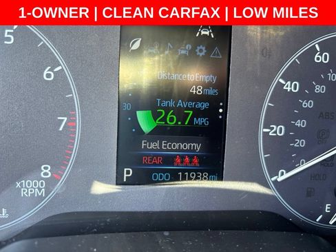 Used 2025 Toyota Corolla Cross LE FWD image 21