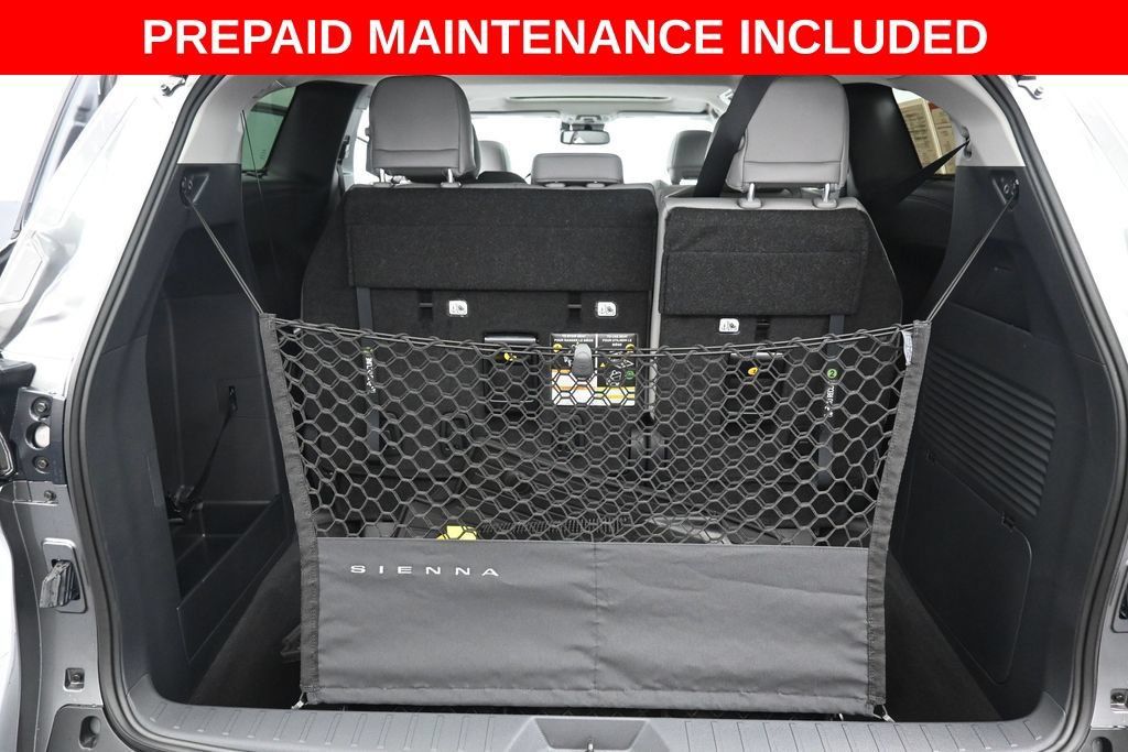 Certified 2026 Toyota Sienna XLE FWD image 29