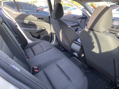 Used 2024 Nissan Altima 2.5 S FWD image 22