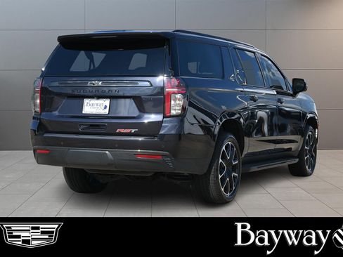 Used 2022 Chevrolet Suburban RST w/ Luxury Package RWD image 5