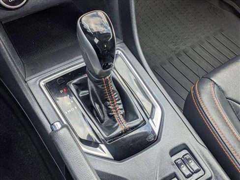 Used 2019 Subaru Crosstrek 2.0i Limited w/ Moonroof Package w/Navigation image 11