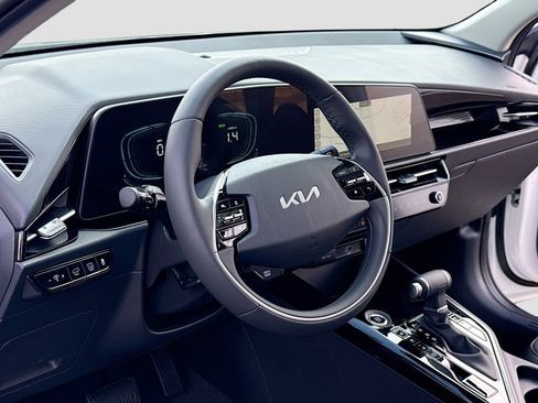New 2026 Kia Niro SX image 4