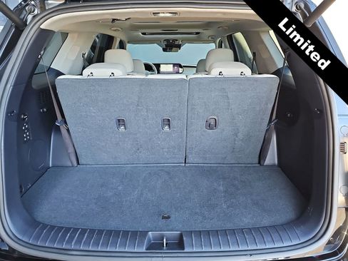 Used 2024 Hyundai Palisade Limited image 23