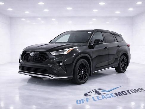 Used 2024 Toyota Highlander XSE AWD/4WD image 1