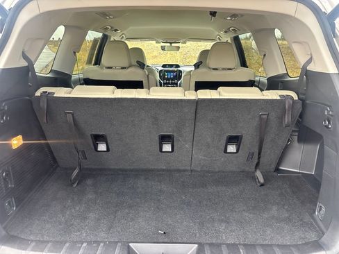 Used 2019 Subaru Ascent Limited AWD/4WD image 16