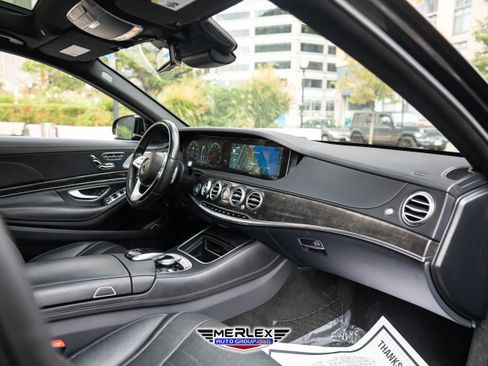 Used 2018 Mercedes-Benz S 560 Sedan image 15