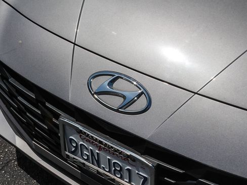 Certified 2023 Hyundai Elantra SEL w/ Convenience Package FWD image 14