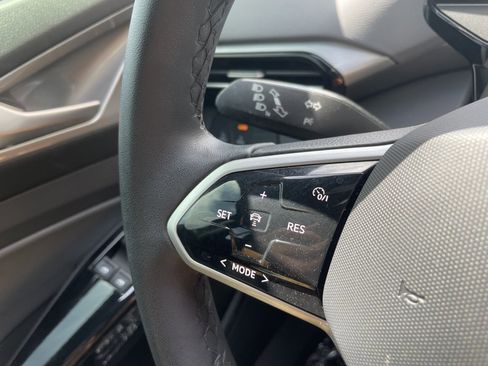 Used 2023 Volkswagen ID.4 Pro S Plus image 29