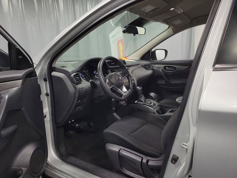 Used 2021 Nissan Rogue Sport S FWD image 12