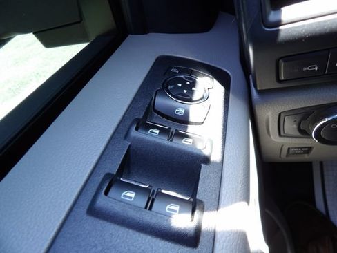 Used 2018 Ford F150 XL w/ XL Power Equipment Group AWD/4WD image 26