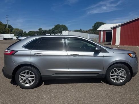 Used 2021 Ford Edge SEL AWD/4WD image 3