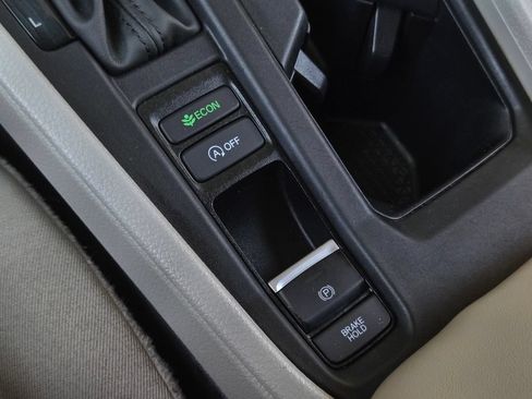 Used 2024 Honda Accord LX image 19