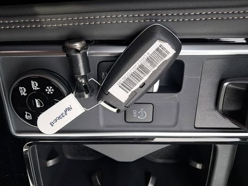 New 2026 Nissan Pathfinder Platinum w/ Lighting Package image 30