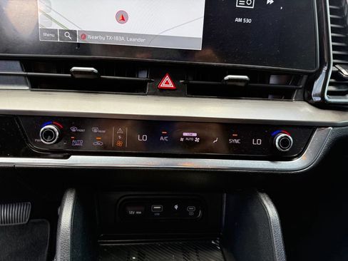 Used 2023 Kia Sportage EX FWD image 19