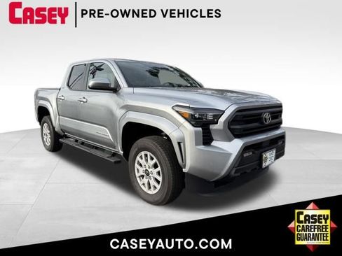 Used 2025 Toyota Tacoma SR5 image 1