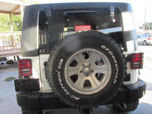 Used 2008 Jeep Wrangler Unlimited X image 31