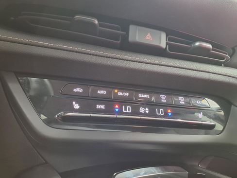 Used 2023 Buick Envision Essence FWD image 8