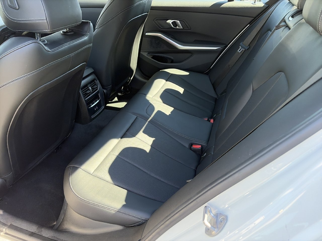Used 2025 BMW 330i Sedan RWD image 19