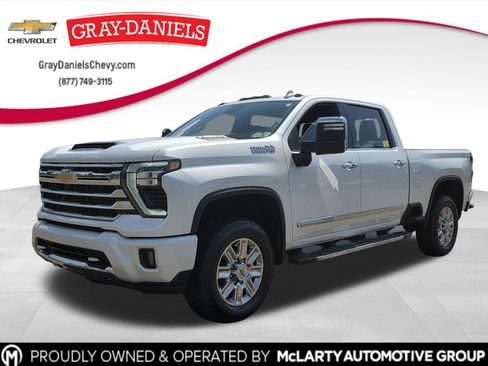 Used 2024 Chevrolet Silverado 2500 High Country w/ High Country Premium Package AWD/4WD image 1
