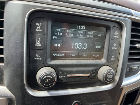 Used 2018 RAM 2500 SLT AWD/4WD image 17