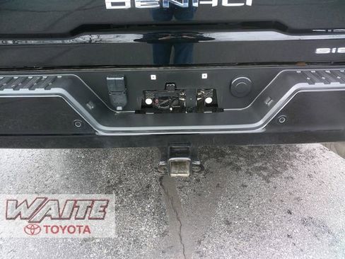 Used 2024 GMC Sierra 3500 Denali w/ Denali Reserve Package image 6