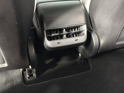 Used 2019 Tesla Model 3 Long Range image 18