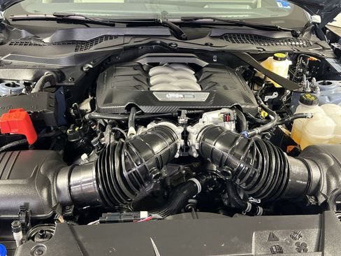Used 2025 Ford Mustang GT Premium RWD image 30