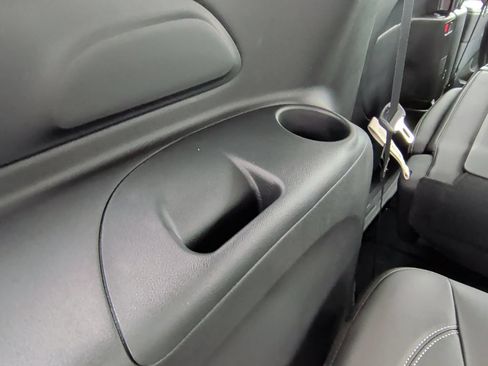 New 2026 Chrysler Pacifica Select w/ S Appearance Package FWD image 41