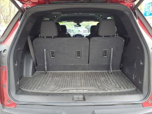 Used 2023 Chevrolet Traverse LT FWD image 16