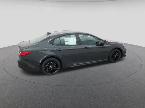 New 2026 Toyota Camry SE image 10
