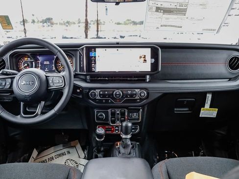 New 2025 Jeep Wrangler Unlimited Rubicon image 15