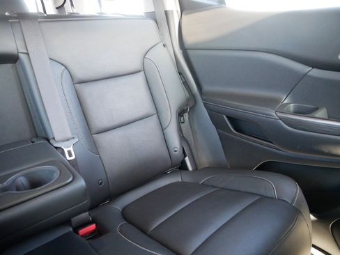 Used 2019 GMC Acadia SLT w/ Black Edition image 14