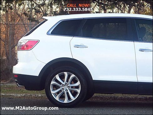 Used 2011 MAZDA CX-9 Grand Touring w/ Moonroof & Bose Audio Pkg image 22
