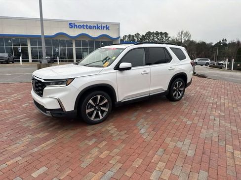 Certified 2023 Honda Pilot Elite image 4