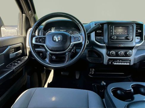 Used 2024 RAM 3500 SLT w/ Quick Order Package 2YG SLT AWD/4WD image 8