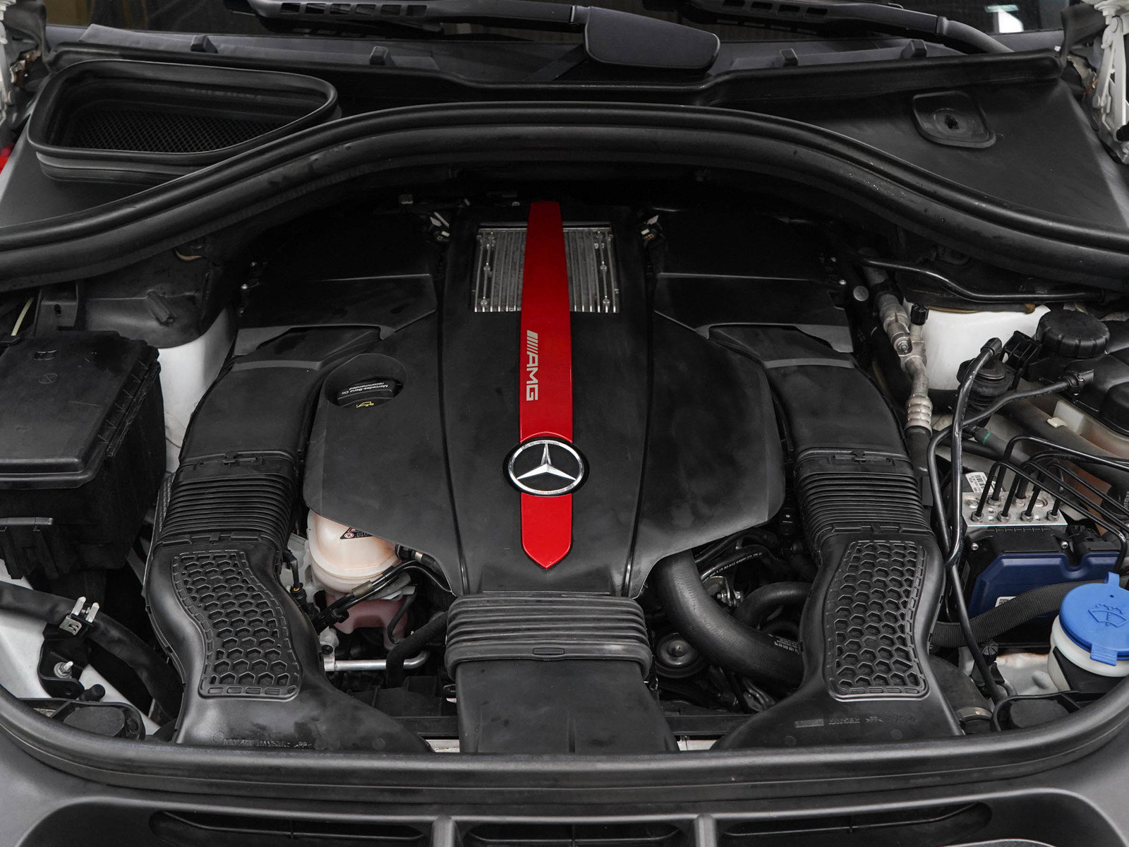 Used 2018 Mercedes-Benz GLE 43 AMG 4MATIC image 32