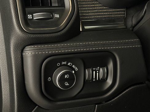 Used 2020 RAM 2500 Limited AWD/4WD image 59