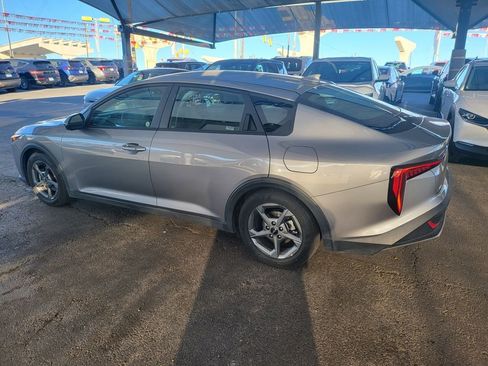 Used 2025 Kia K4 LXS image 12