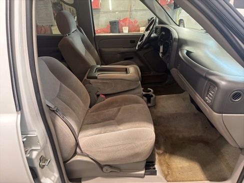 Used 2005 Chevrolet Tahoe LS image 14