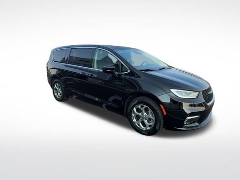 Used 2024 Chrysler Pacifica Limited image 40
