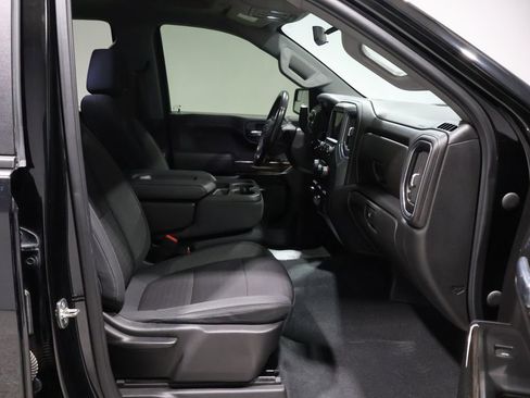 Used 2021 Chevrolet Silverado 1500 RST image 24