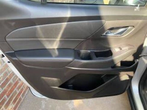 Used 2019 Chevrolet Traverse LT image 23