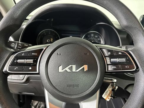 Used 2024 Kia Forte LXS FWD image 12