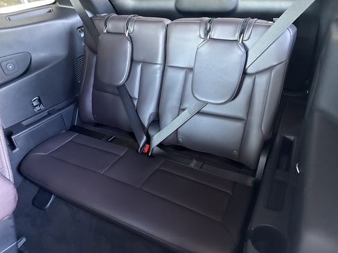 New 2026 Ford Explorer Platinum image 12